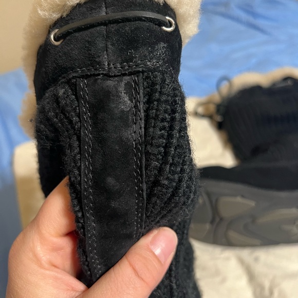 Women’s Ugg suburban sweater suede boots - Picture 7 of 8